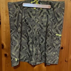 Under Armour Men's Yellow Black Abstract Loose Swim Board Shorts Size 40